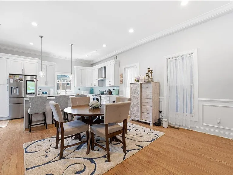 41 Bentley Ave — Photo 12