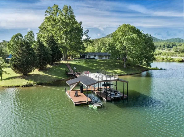 834 Lower Bell Creek Rd, Hiawassee, GA 30546