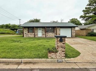 324 Hal Dr, El Reno, OK 73036