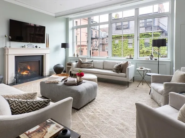 32 Derne St #3B, Boston, MA 02114