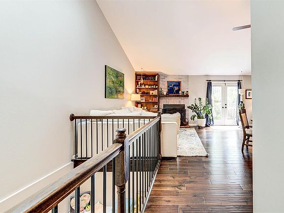 5th image of 11634 Maple Glen Ct