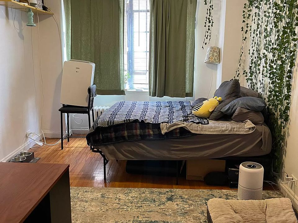 1st image of 304 E 41st St APT 1003