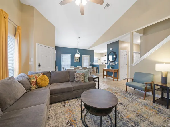 97 CHAPEL HILL CIR #97, San Antonio, TX 78240