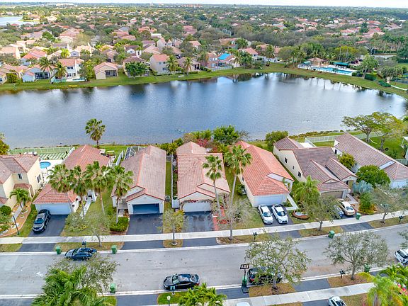 5th image of 766 San Remo Dr