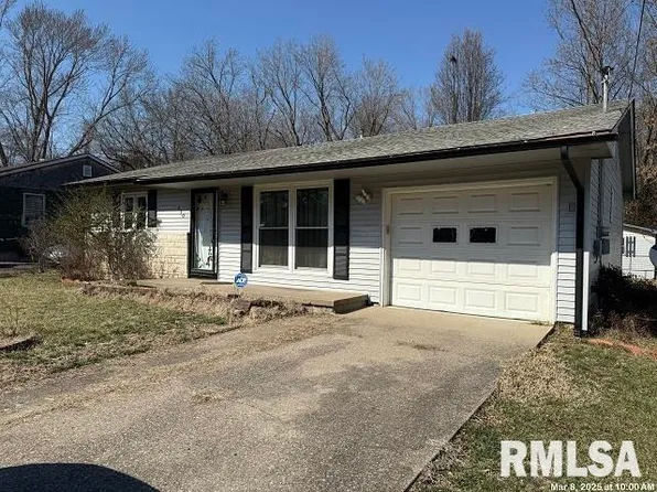 610 W Owens St, Carbondale, IL 62901