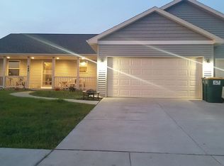 648 Prairie View Dr, Evansville, WI 53536