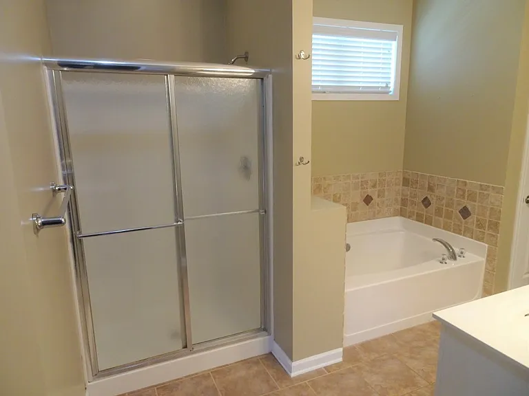 71 Covington Ter — Photo 13