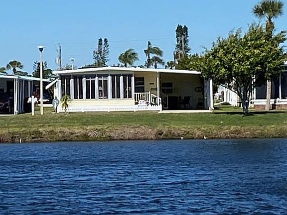 3rd image of 347 Santa Cruz