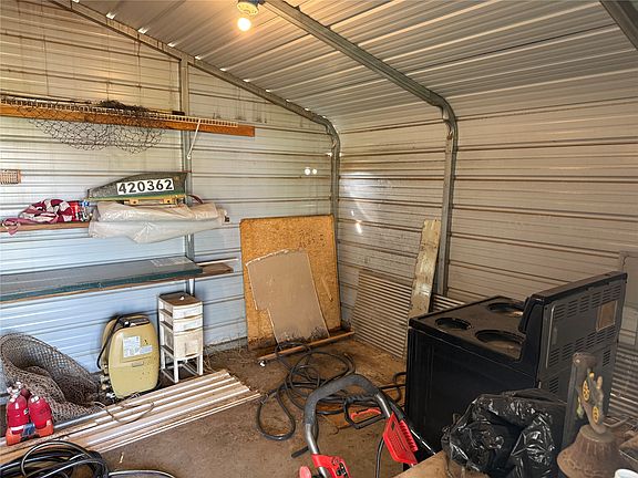 5th image of 420362 E 1141st Rd