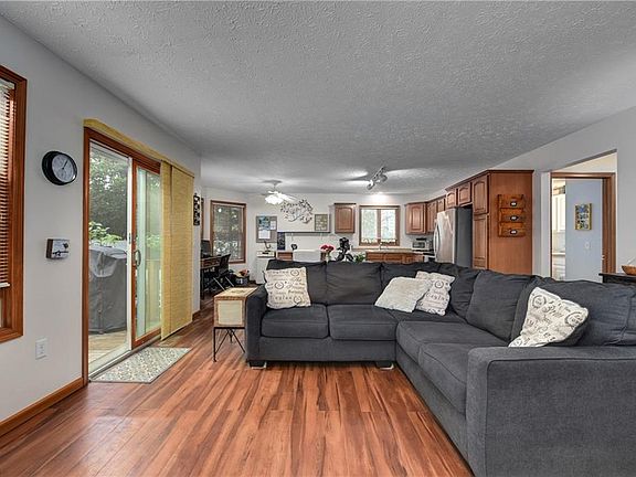 3rd image of 144 Englewood St