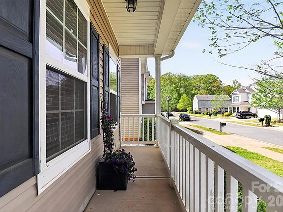 4th image of 4308 Glenduran Ln