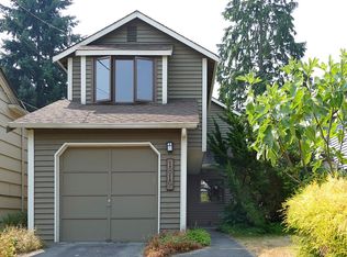 1819 N 51st St, Seattle, WA 98103