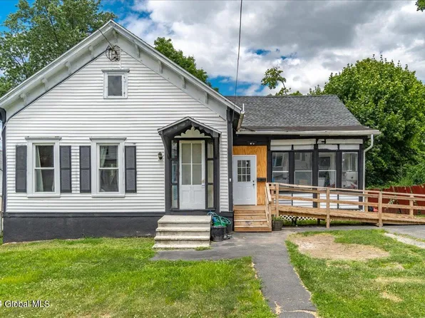 19 Grant Avenue, Troy, NY 12180