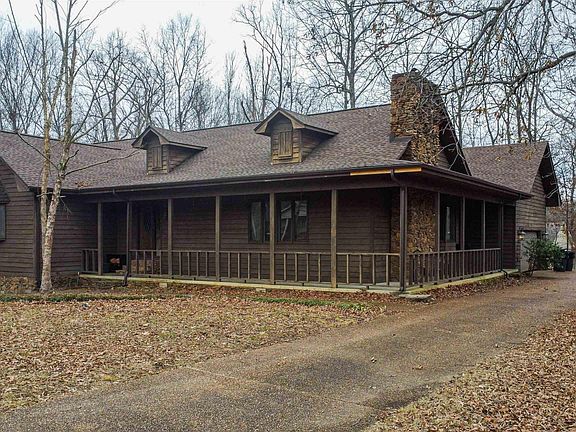 2nd image of 433 Edwards Dr