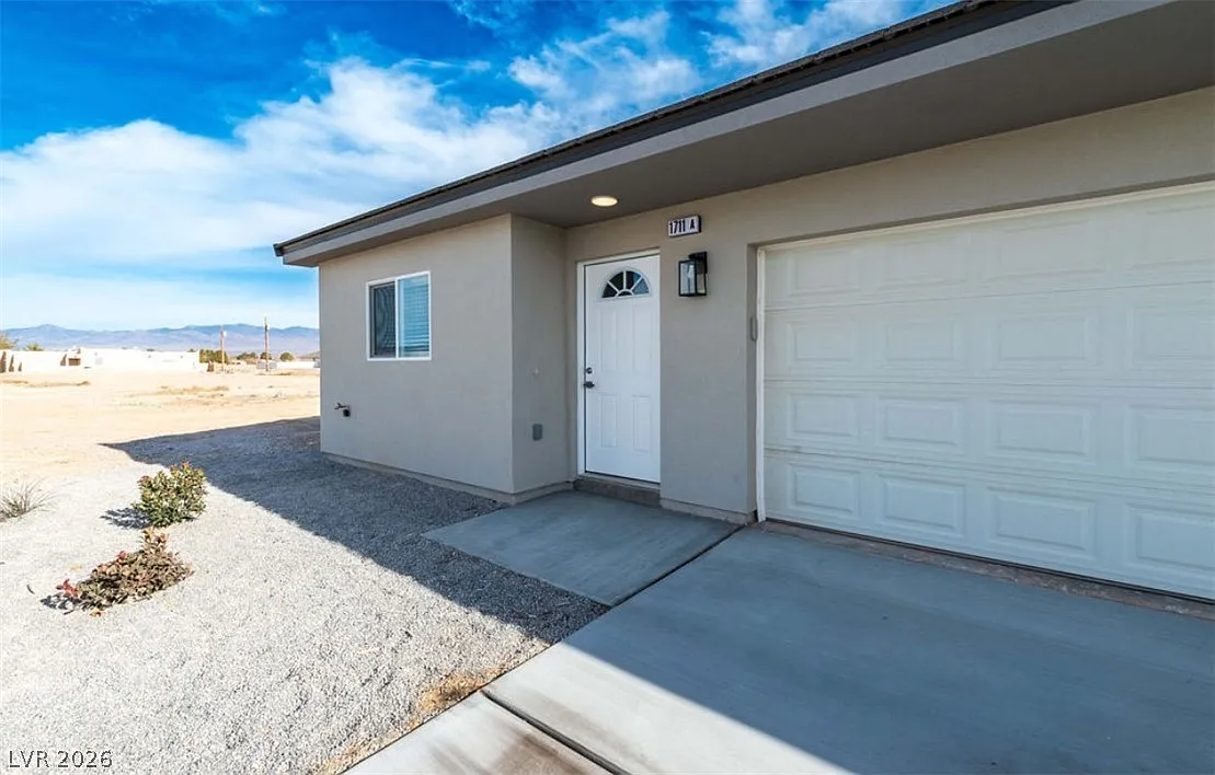 2 bed, 2.0 bath, 969 sqft, $1,375 — Photo 4