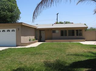 1049 Lullaby Ln, Corona, CA 92878