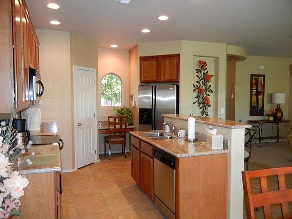 4th image of 12635 N Maize Dr