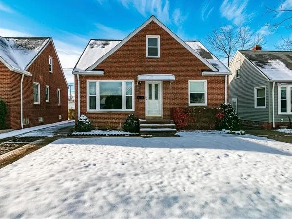 1564 Woodhurst Ave, Mayfield Heights, OH 44124