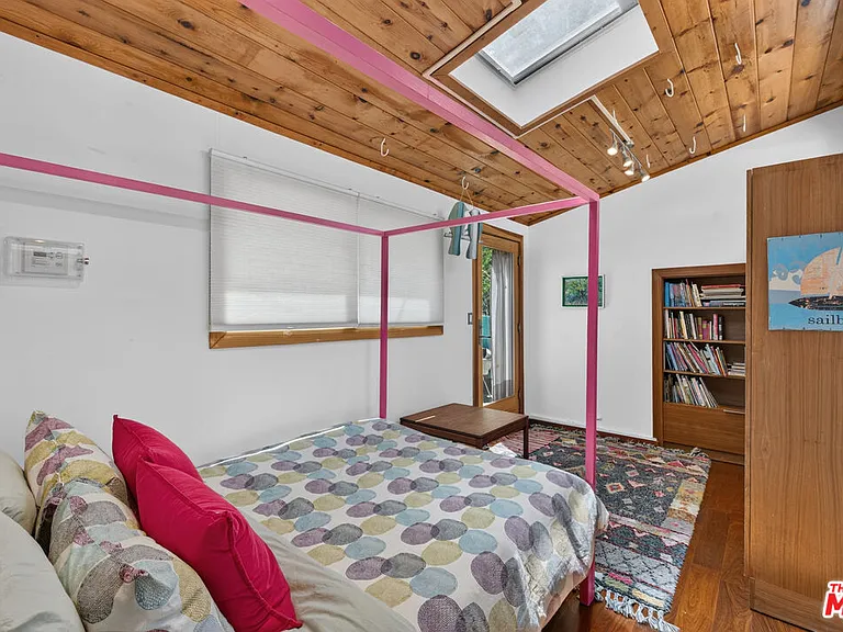 1738 Topanga Skyline Dr — Photo 43