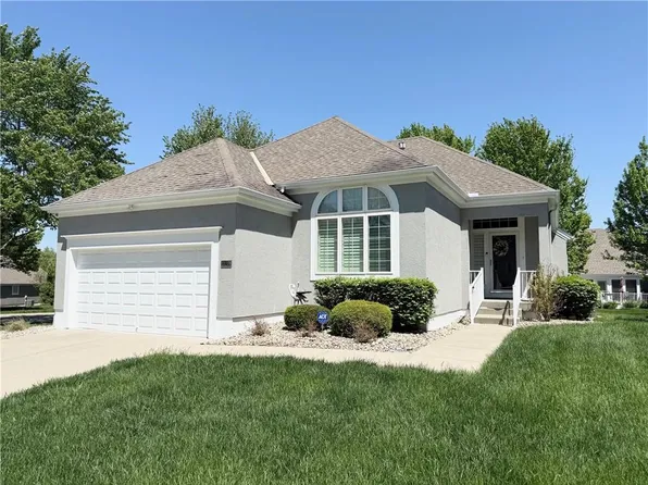 13201 Summit St, Kansas City, MO 64145