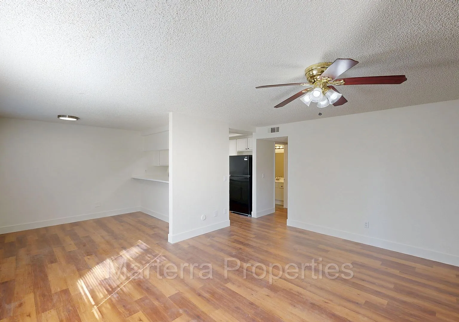 5882 Western Ave — Photo 2