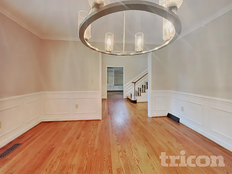 409 Wind Haven Ln — Photo 4