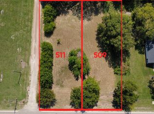 509 E Grand St, Whitewright, TX 75491