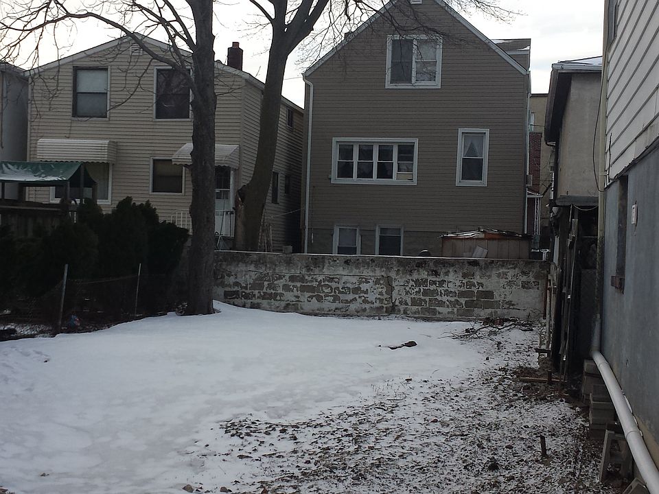 2nd image of 185 Shaler Ave