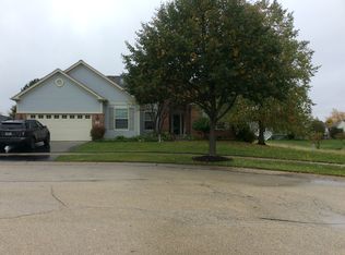 12331 Whispering Oak Ct, Huntley, IL 60142