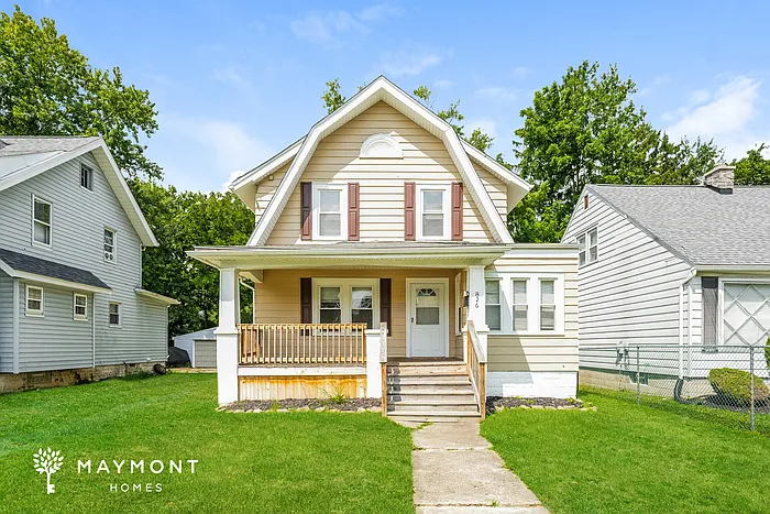 826 Dover Ave — Photo 1