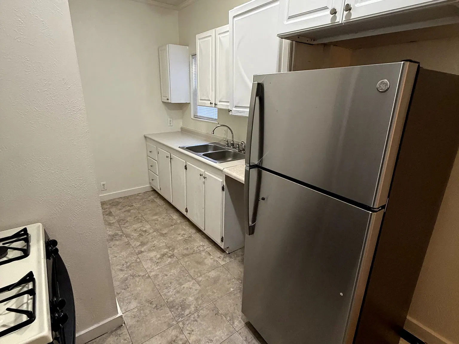 3 bed, 1.5 bath, 1120 sqft, $1,350 — Photo 4