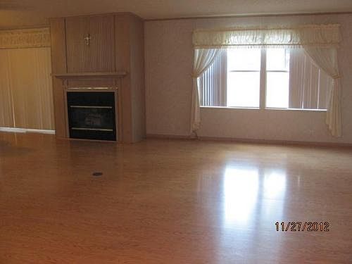4th image of 526 Nutmeg Cir