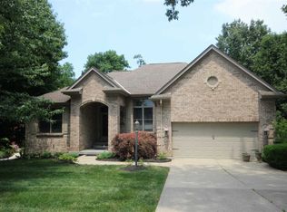 892 Keeneland Green Dr, Union, KY 41091