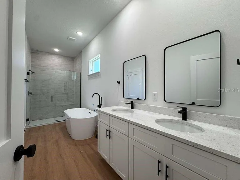 16090 SW 35th Court Rd — Photo 24
