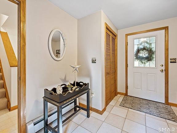 4th image of 7 Stephens Ct