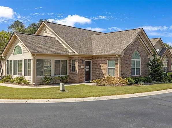 1701 Silver Summit Dr SE, Conyers, GA 30094