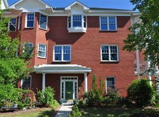 107 Queen St, New Bern, NC 28560