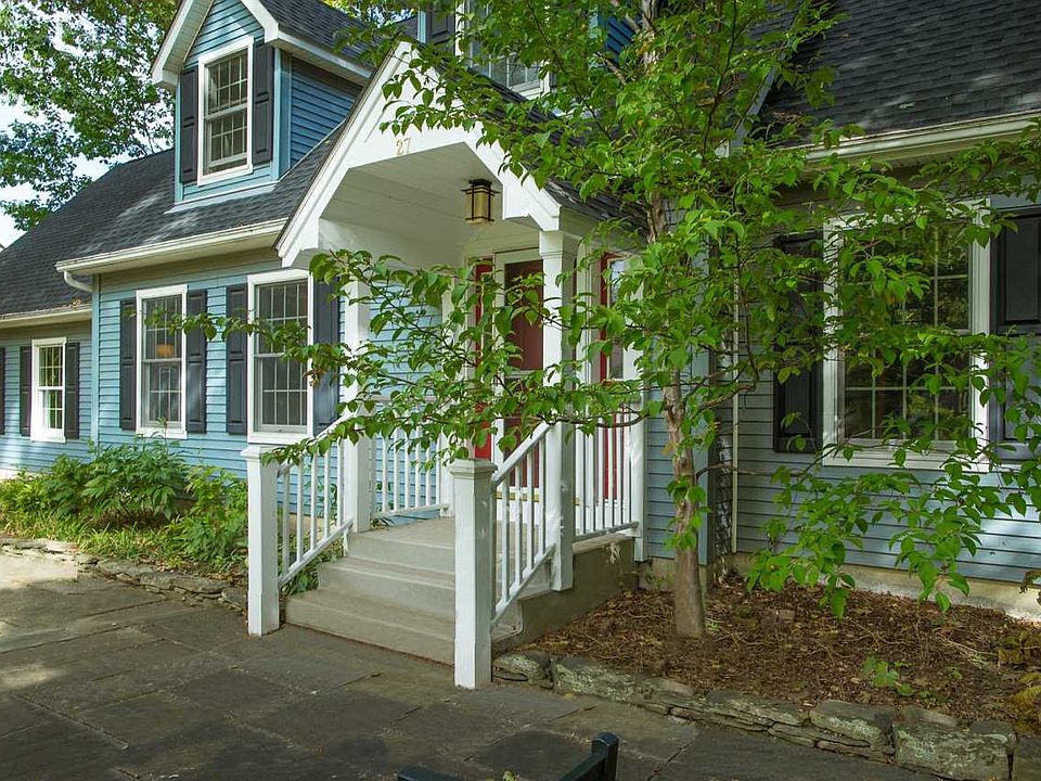 1st image of 27 Weatherford Ln
