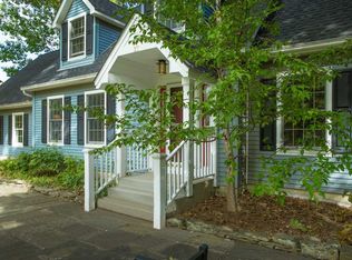 27 Weatherford Ln, Millbrook, NY 12545