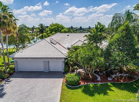 2nd image of 6324 Saratoga Cir