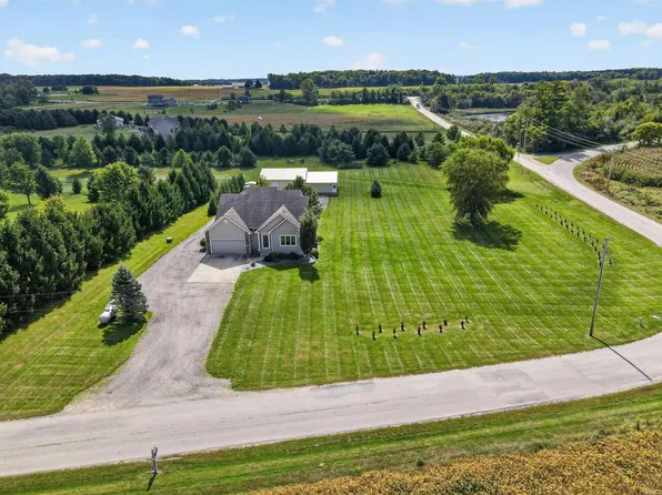 3497 W Keiser Rd, South Whitley, IN 46787