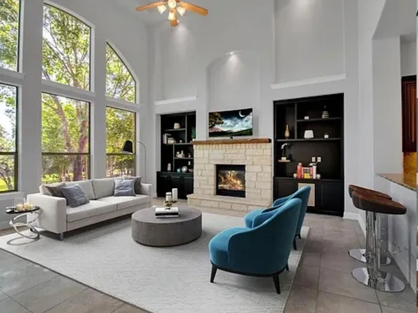 1921 University Club Dr, Austin, TX 78732