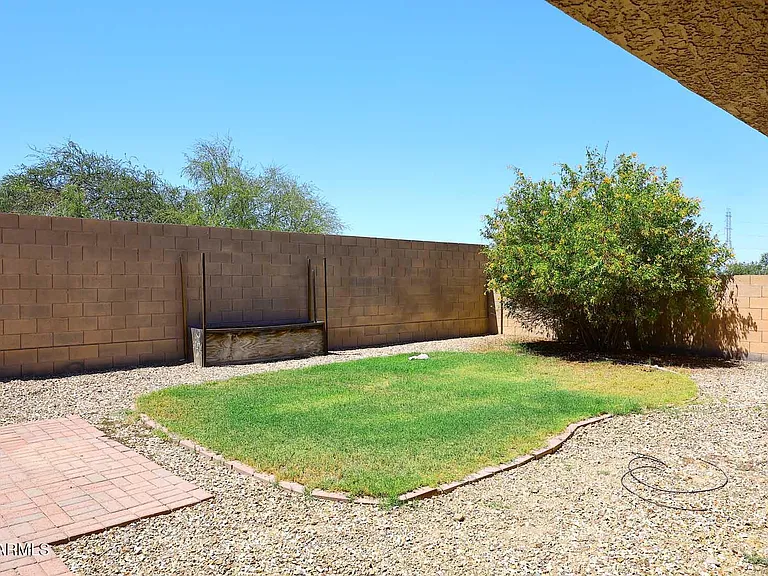 10945 W Loma Ln — Photo 29