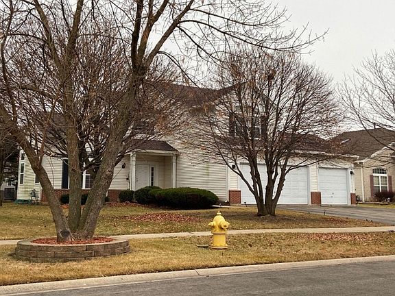 3rd image of 394 S Orchard Dr