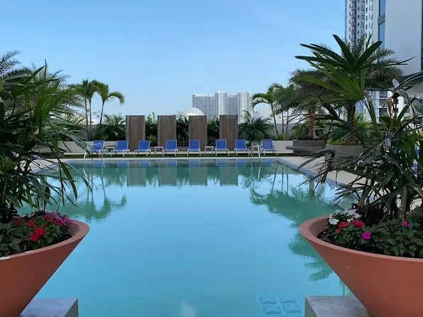 121 NE 5th St #5020, Miami, FL 33132