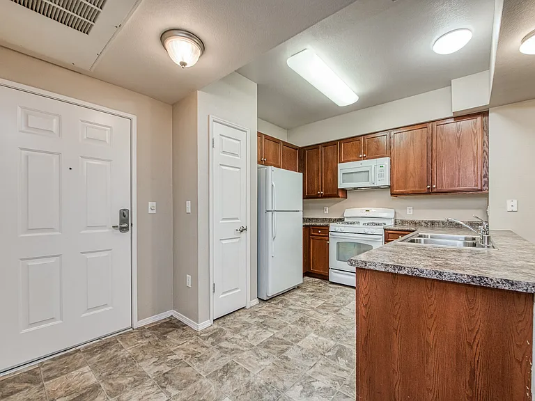 Westwood Bluffs, A 55+ Community — Photo 20
