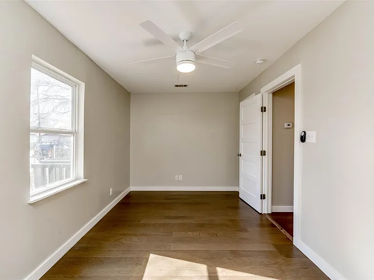 4702 Bandera Rd — Photo 6