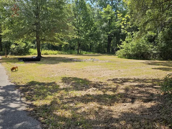 4316 Ceolia Taylor Rd, Moss Point, MS 39562