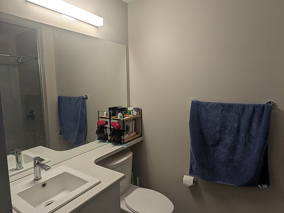 5th image of 802 Academy Way #244