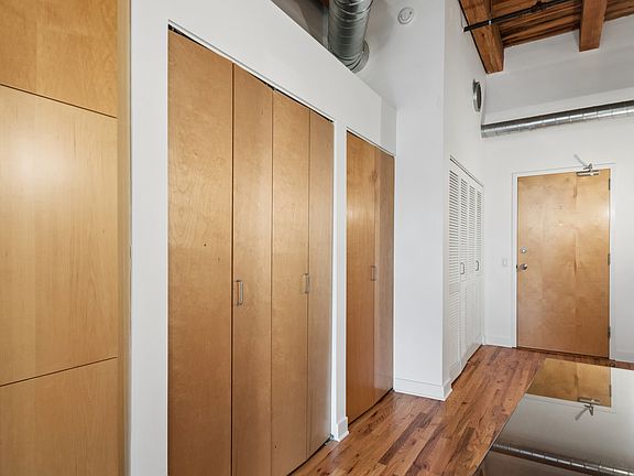 5th image of 2111 W Churchill St APT 201